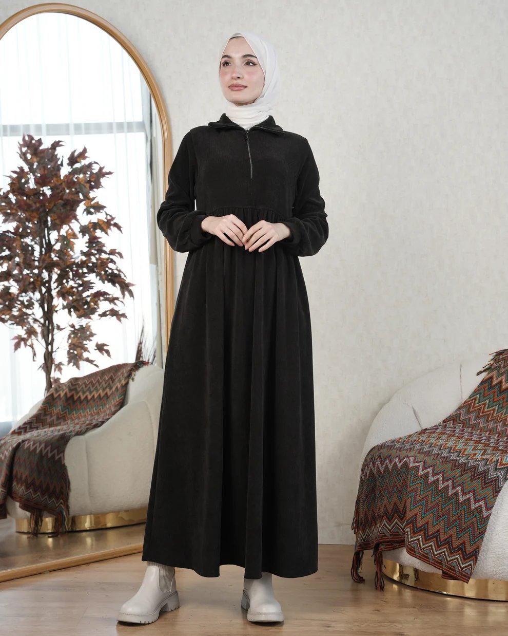 فستان أناقة يومية بتصميم عصري